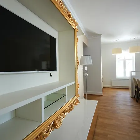Marina Aparthotel 3*